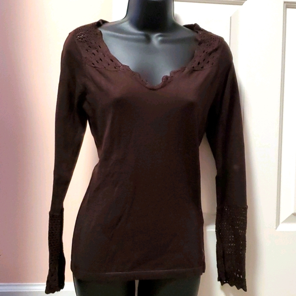 Venus V-neck Detailed Sweater